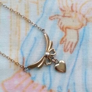 🌙 14k Gold Vintage Hearts Bow Necklace